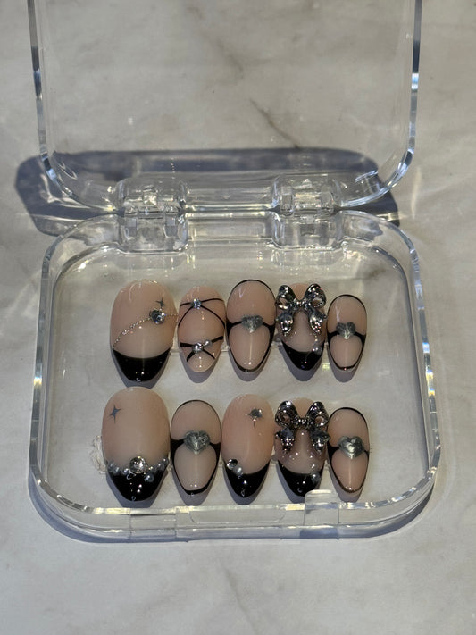 Almond medium press-on nails featuring a bold and edgy Breaking Bad design. Each set is hand-painted with intricate charms and details for an authentically tough, rebellious look. Perfect for those who dare to break the rules and embrace their wild side. Bad girl vibes delivered in every manicure.