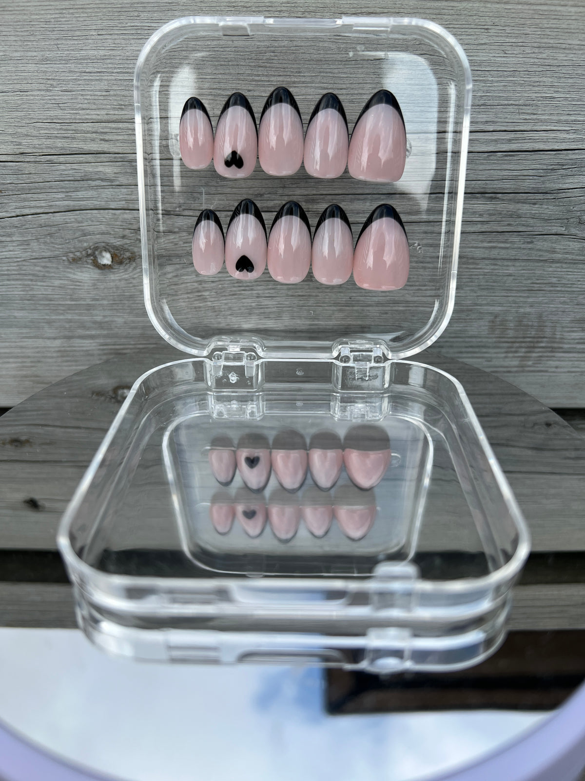 sort french nails