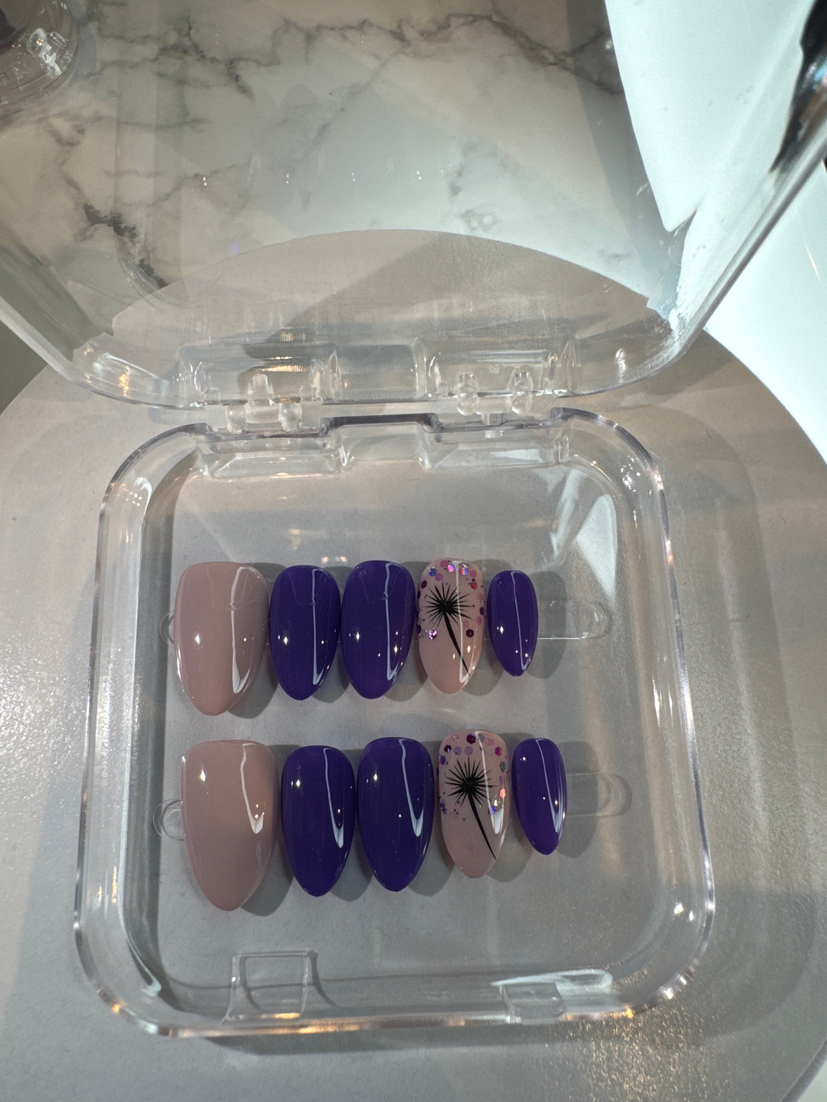 Luxury press-on nails, purple, dandelion light pink, glossy.
